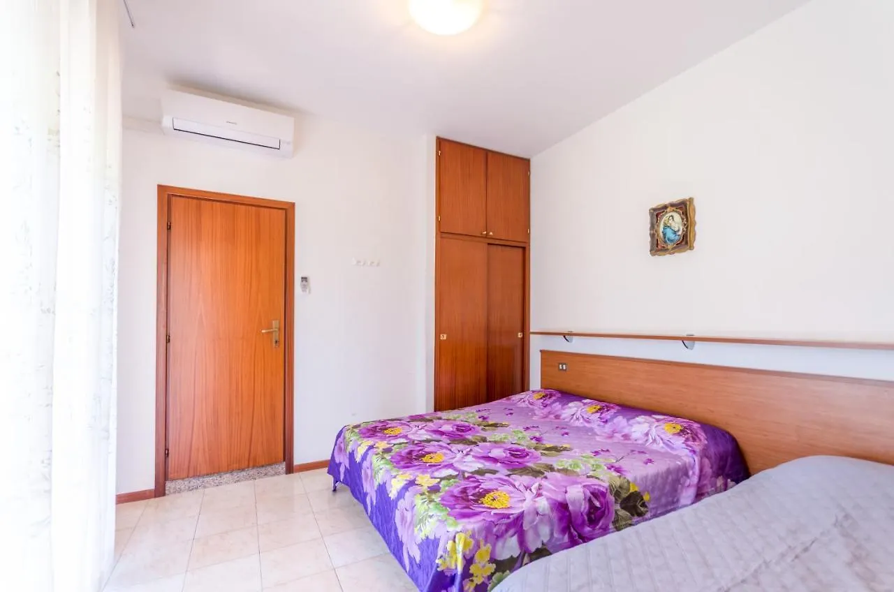 Appartamenti Calligher Bibione 0*,