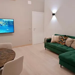 casa-nicola-apt-in-the-heart-of.it-romehotels.com/